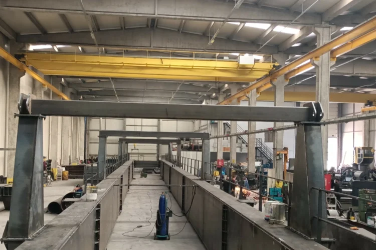 welding-assembly-production-stage~1